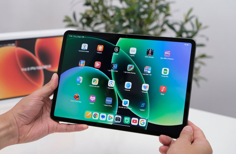 tấm nền LCD 11,2 inch với độ phân giải 3,2K