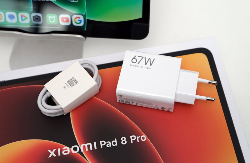 viên pin lớn có dung lượng 9200mAh