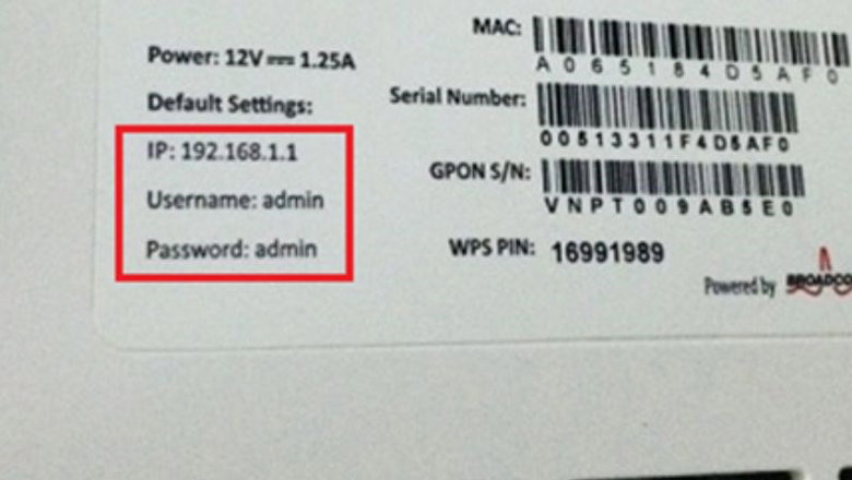 lật ngược modem xem tài khoản để đăng nhập