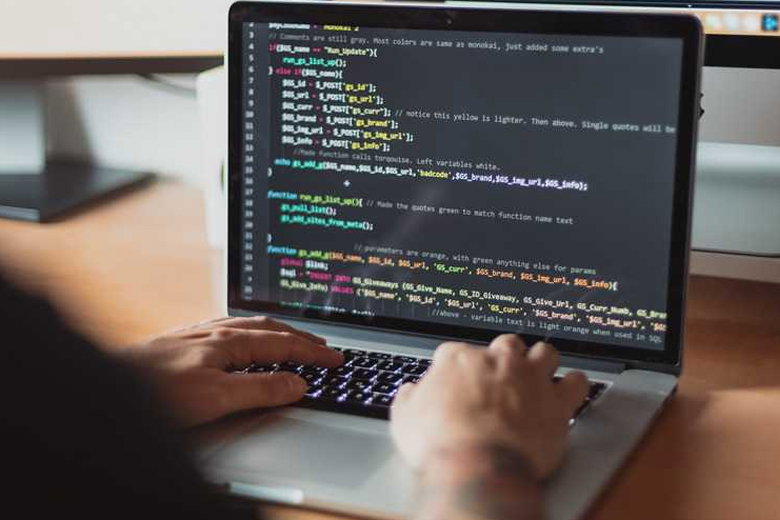 Hướng dẫn chọn laptop khi học Công nghệ thông tin