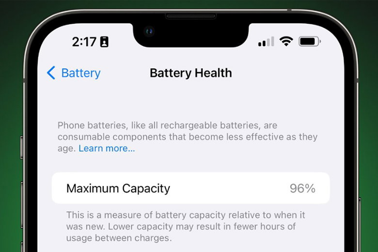 Nên chọn iPhone còn bao nhiêu phần trăm pin