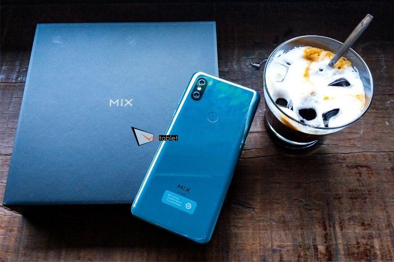 Xiaomi Mi Mix 3 là máy mới 100% fullbox