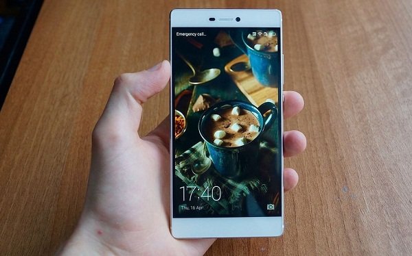 Màn hình sắc nét của Huawei P8