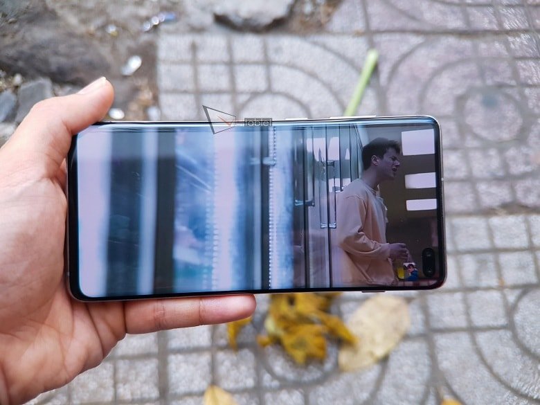 Hình ảnh hiển thị của Samsung Galaxy S10 Plus