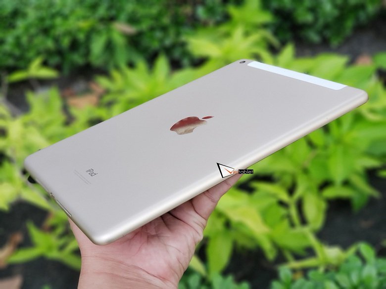 iPad 9.7 inch 32GB (2017) Gen 5 có kích thước mỏng và nhẹ