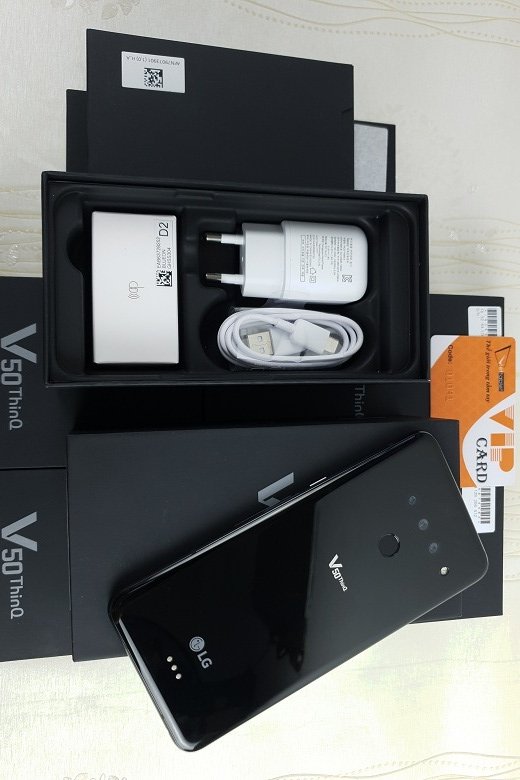 Mở hộp LG V50 ThinQ 5G Mới Fullbox tại Viettablet