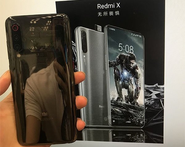 Xiaomi Mi 9 Explorer đọ dáng cùng Redmi X xách tay