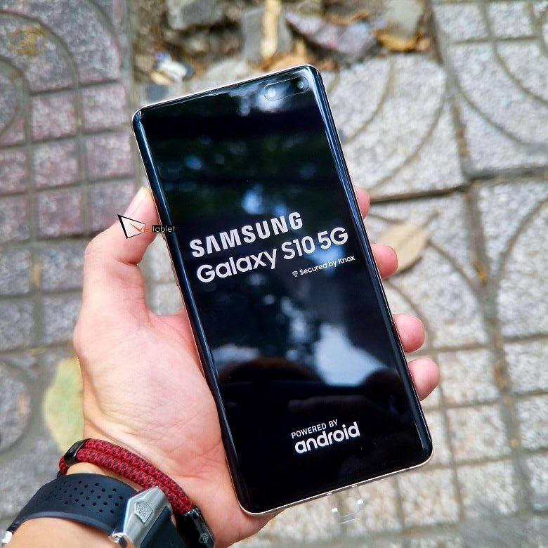 khởi động Samsung Galaxy S10 5G