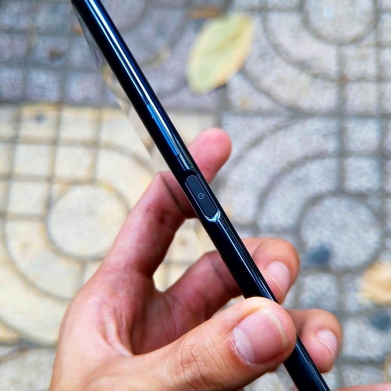 thiết kế Sony Xperia XZ Premium 2 SIM