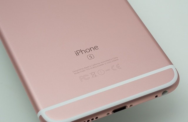 Hướng dẫn kiểm tra iPhone 6S của bạn có được Apple thay pin miễn phí hay  không