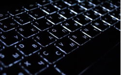 khong-bat-duoc-den-ban-phim-laptop-dell-hp-asus-1