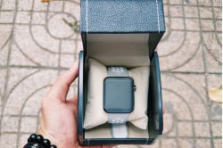 apple-watch-series-1-gen-2-nhom-42mm-den-moi-nguyen-seal-chua-active-giam-soc