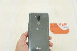 hinh-anh-mat-lung-lg-g7-thinq-cu-tai-viettablet