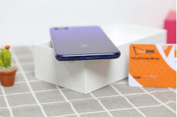 dap-hop-xiaomi-mi-8-lite-canh-duoi