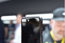 10-diem-noi-bat-nhat-cua-iphone-7-vua-ra-mat
