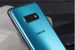 samsung-galaxy-s10e-bat-ngo-giam-gia