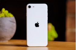 iphone-se-2020-vuot-mat-dan-anh-iphone-xs-max-ve-mat-hieu-nang-du-gia-re-hon-1-nua